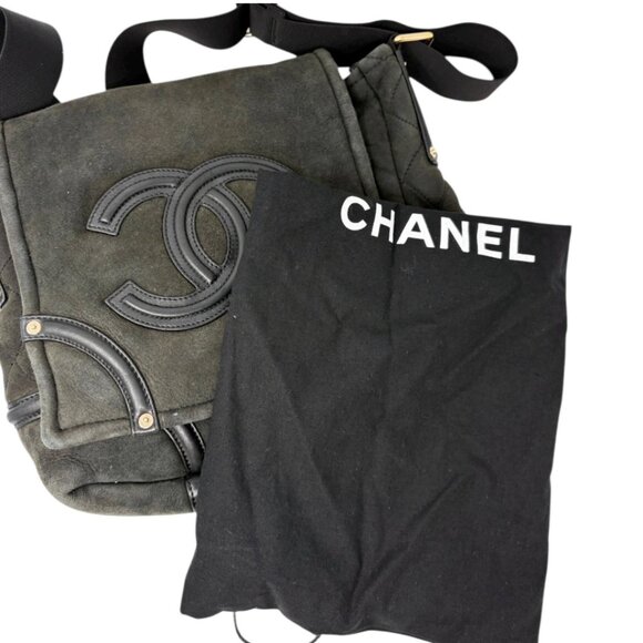 CHANEL Vintage 2006 CC Shearling Messenger Crossbody Bag Black Mouton [106207] - Picture 5 of 15
